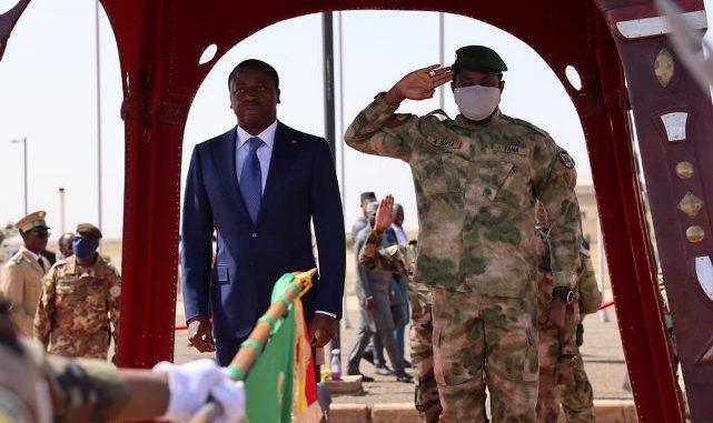 Faure Gnassingbé et Assimi Goïta, ce mercredi 4 janvier 2023 à Bamako...