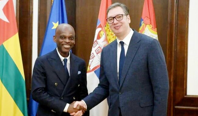 Robert Dussey et le président de la Serbie...