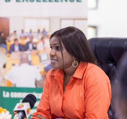 Mme Sandra Ablamba Johnson, lors de la cérémonie...