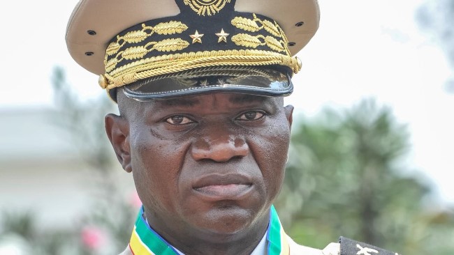 Le général Brice Oligui Nguema...