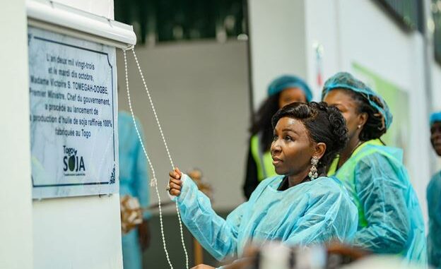 L'inauguration du bâtiment abritant le guichet unique de la plateforme...
