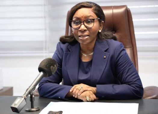 Mme Kayi Mivedor-Sambiani