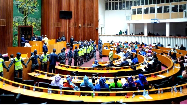 L’Assemblée nationale sénégalaise, après l’expulsion des députés de l’opposition le 5 février 2024....