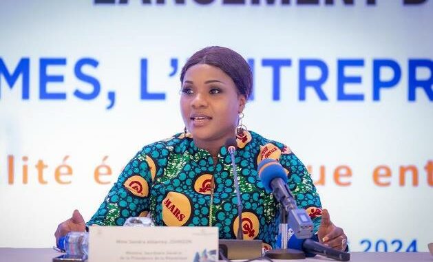 Mme Sandra Ablamba Johnson, lors de la rencontre...