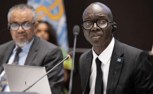 Pr Janabi à droite
