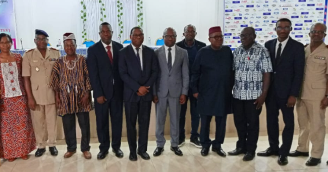 Des participants au lancement
